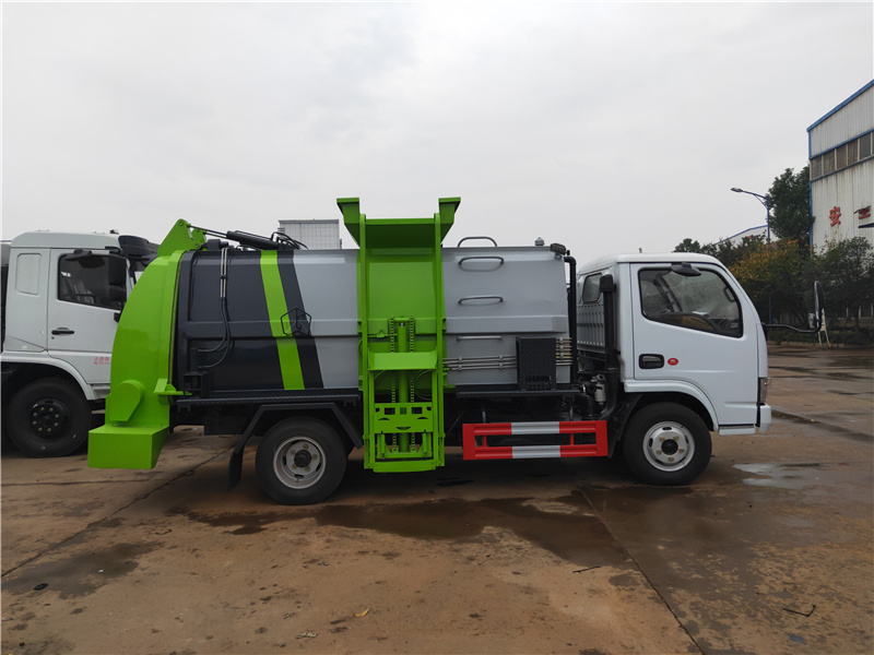 東風(fēng)5方6方餐廚垃圾車(chē)（方罐）
